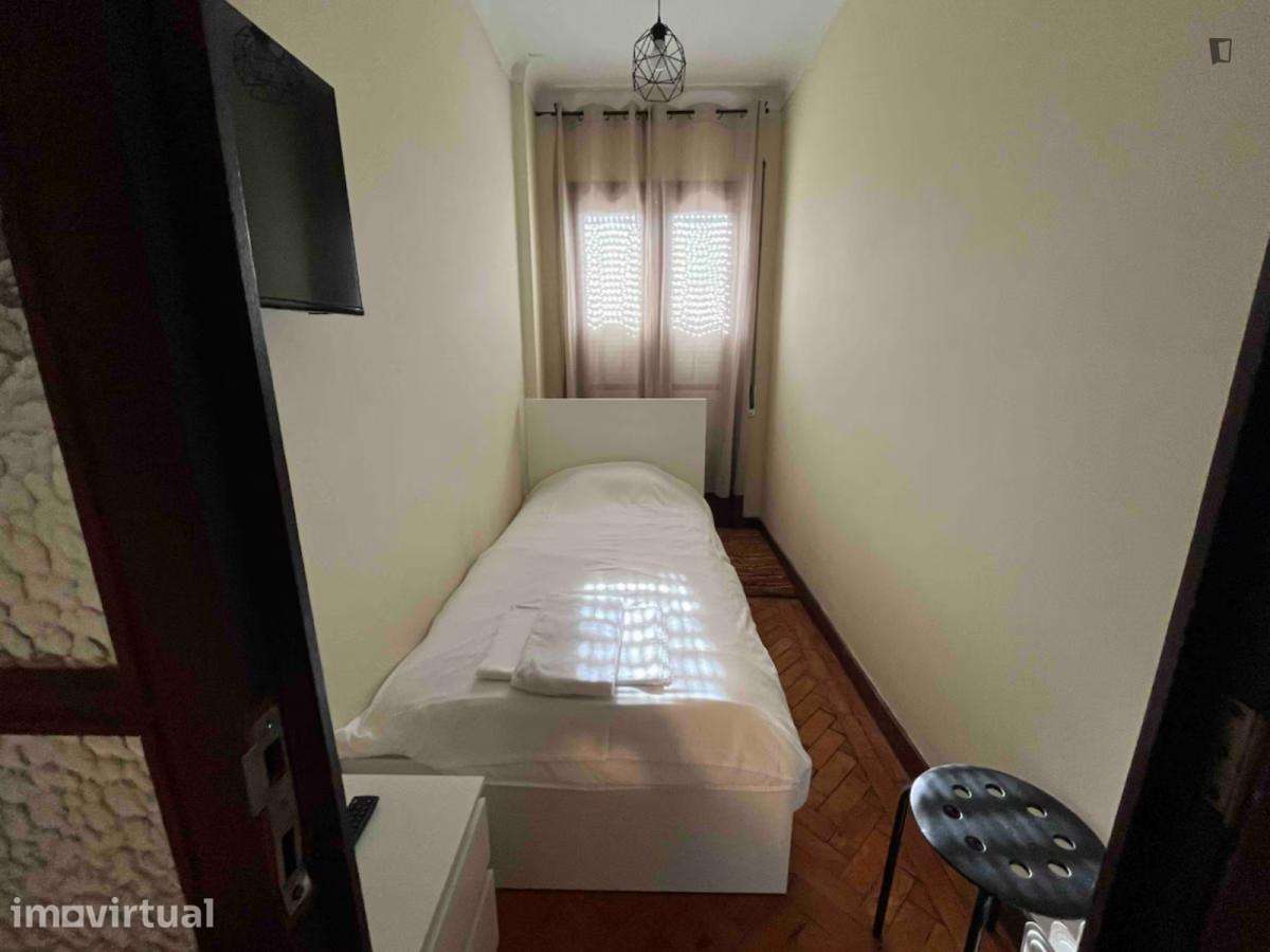 Quarto - localizado em Cedofeita Porto - Grande imagem: 2/9