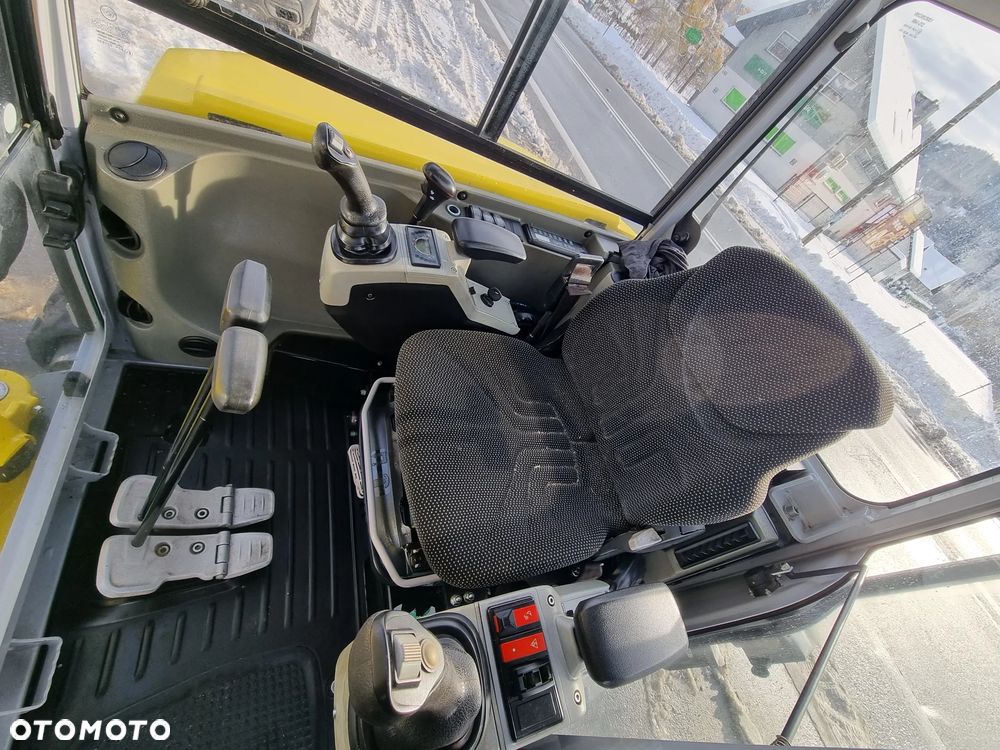 Wacker Neuson EZ38 koparka 4tony 2018r 1289h Import Norwegia-Maszyna JAK NOWA aktualna DEKRA 2026r. silnik Yanmar. dodatkowa linia Hydr. Zamki na tłokach. Szybko-złącze Hydra. 2 łyżki. Zero luzów wycieków. Okazja! - 37