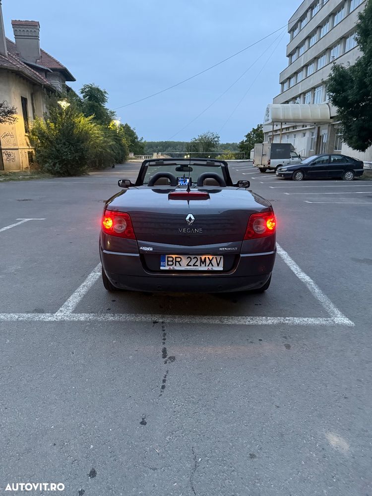 Renault Megane 1.9 dCi FAP Coupe-Cabriolet Exception - 7