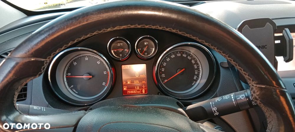 Opel Insignia - 4