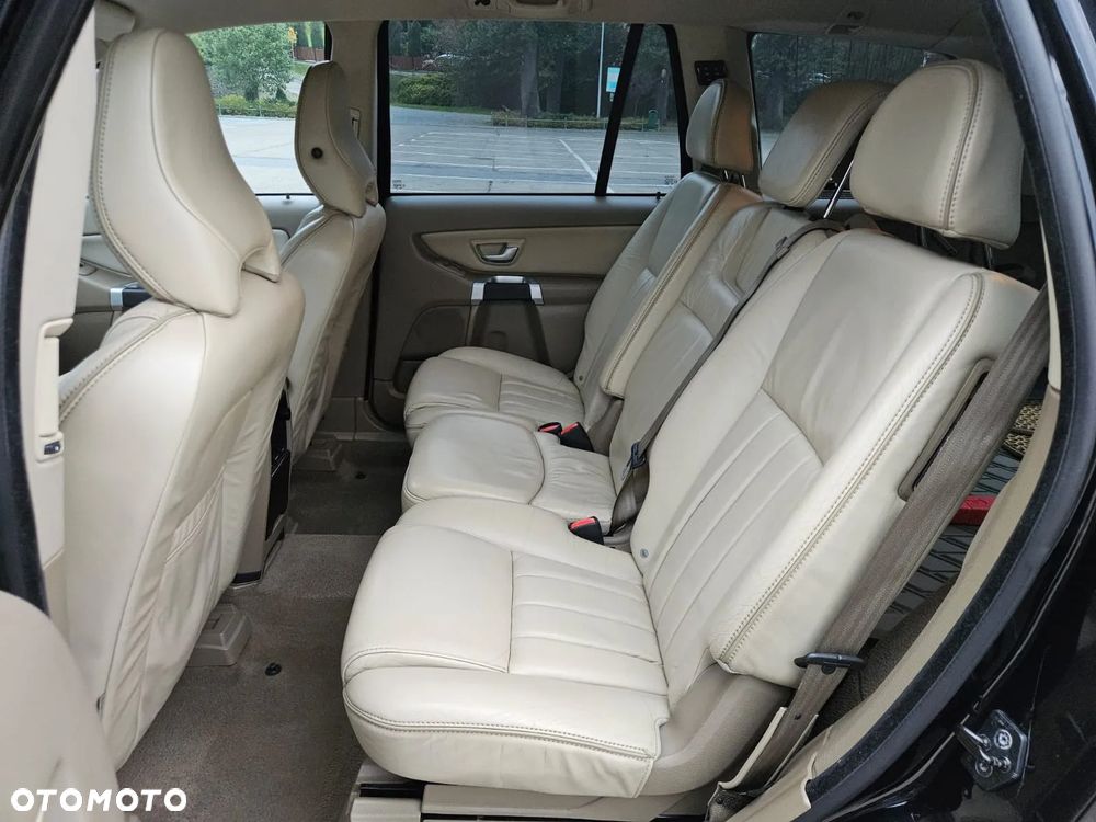 Volvo XC 90 D5 AWD Executive - 28