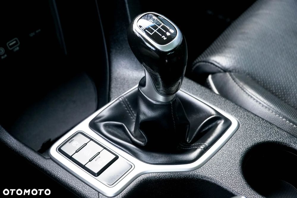 Kia Sportage 1.7 CRDI 2WD Spirit - 26