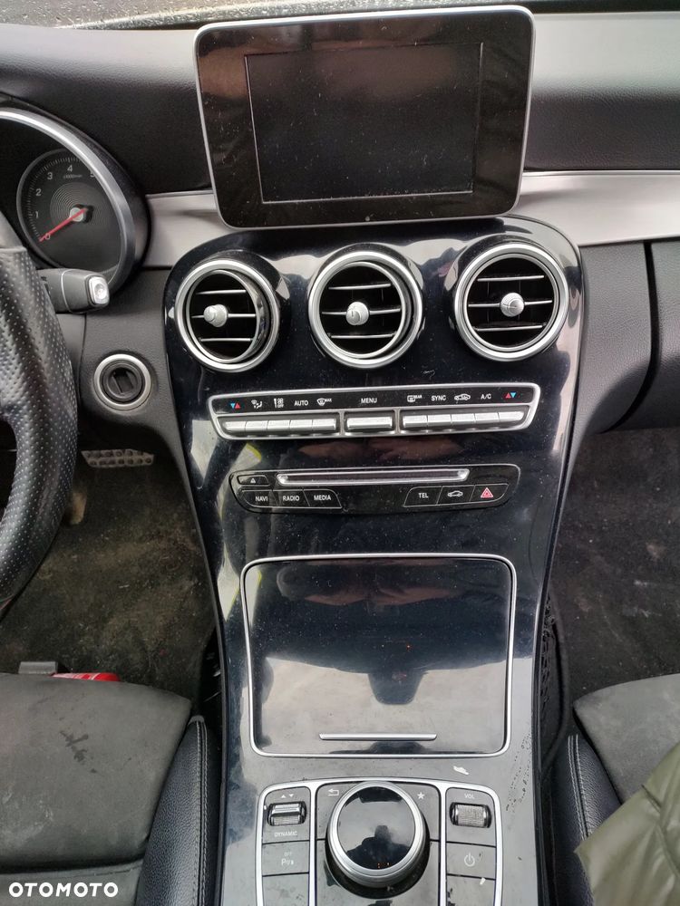 Mercedes-Benz Klasa C 200 4-Matic 9G-Tronic - 20