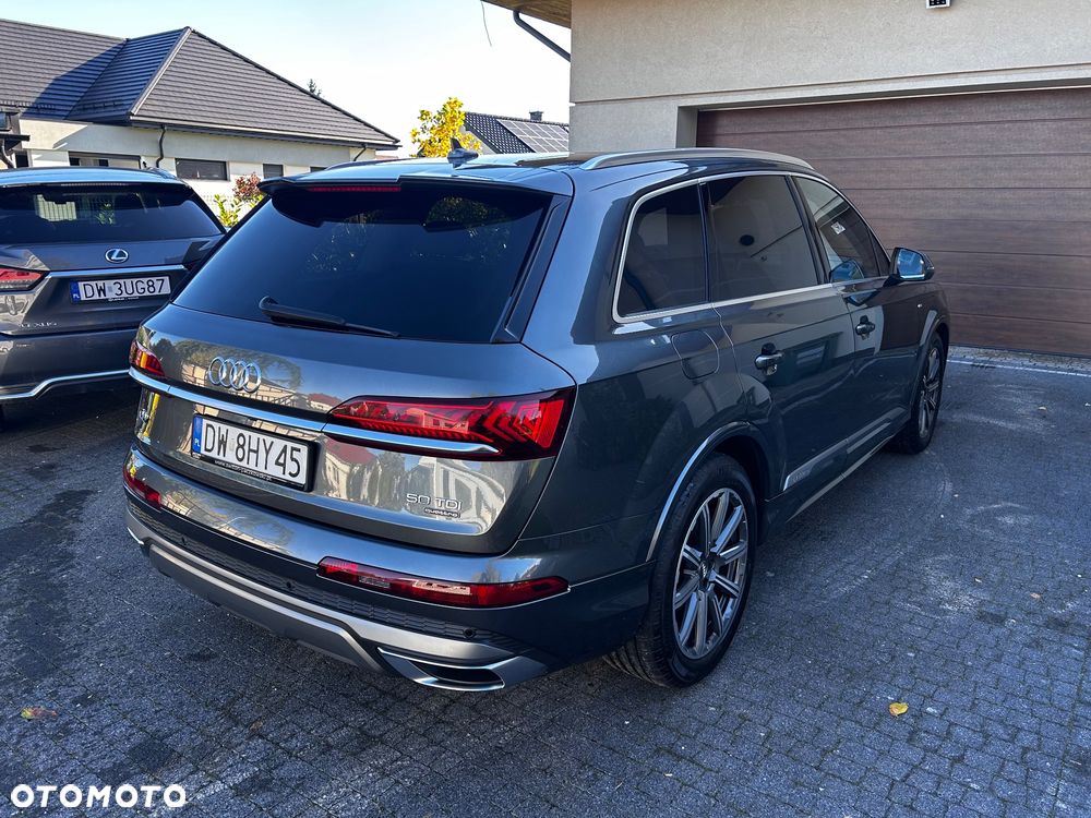 Audi Q7 2020 photo 2