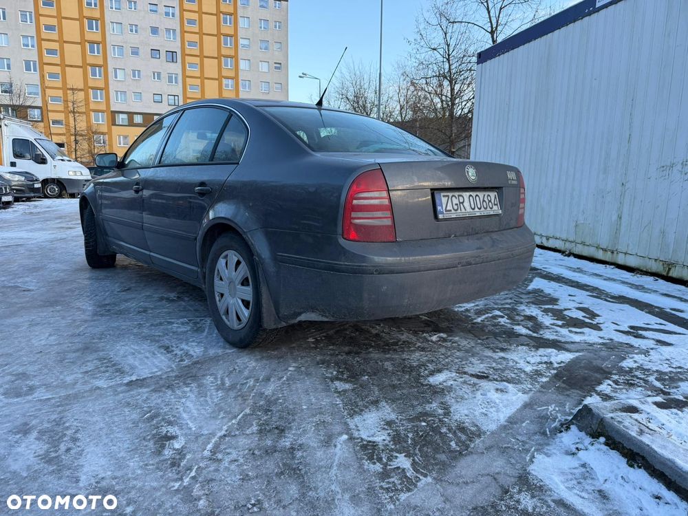 Skoda Superb 1.8T Classic - 9