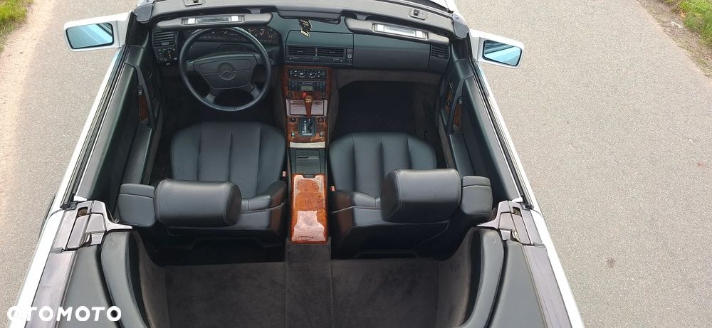 Mercedes-Benz SL - 22