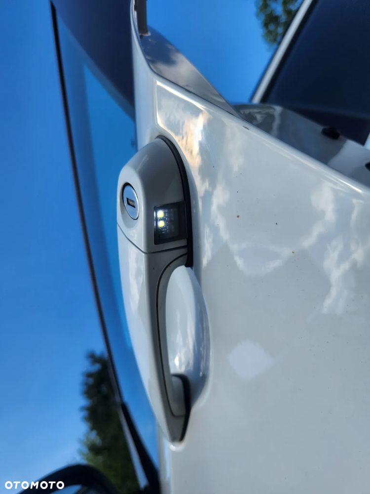 BMW X1 xDrive18d xLine - 34