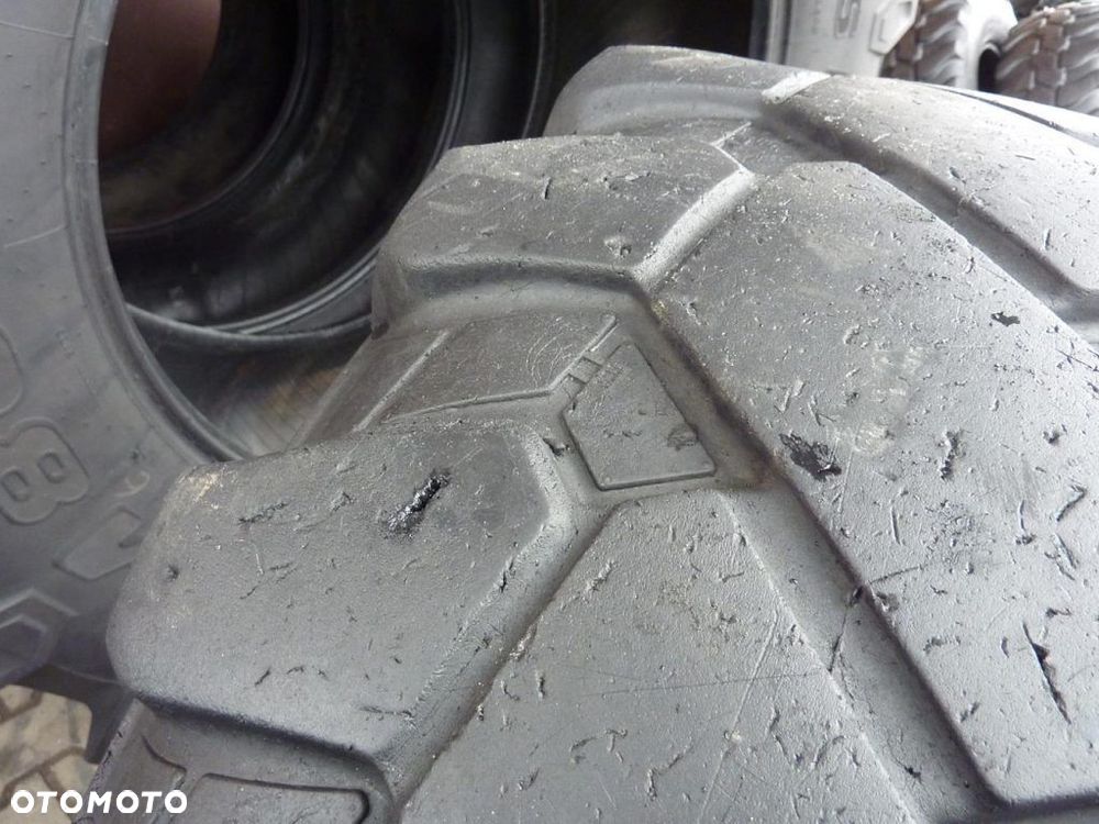 2x Opona używana 400/70-24 ; 400/70R24 CAMSO 1200zł(szt.) W2472 - 8