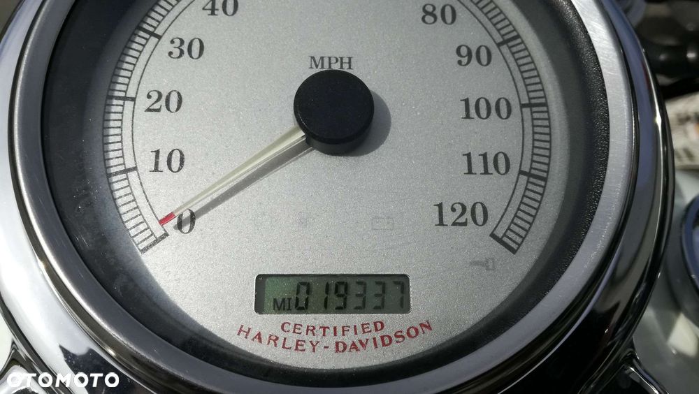 Harley-Davidson Dyna - 7