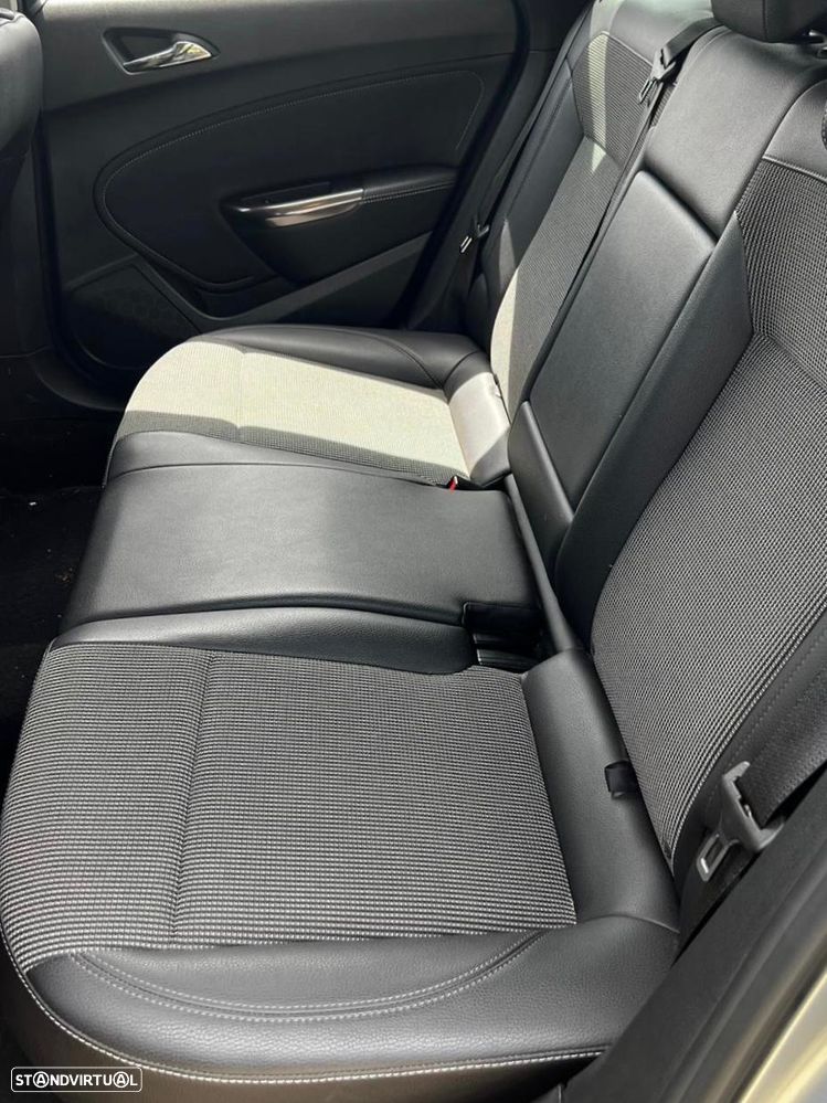 Opel Astra Sports Tourer 1.7 CDTi Cosmo - 14