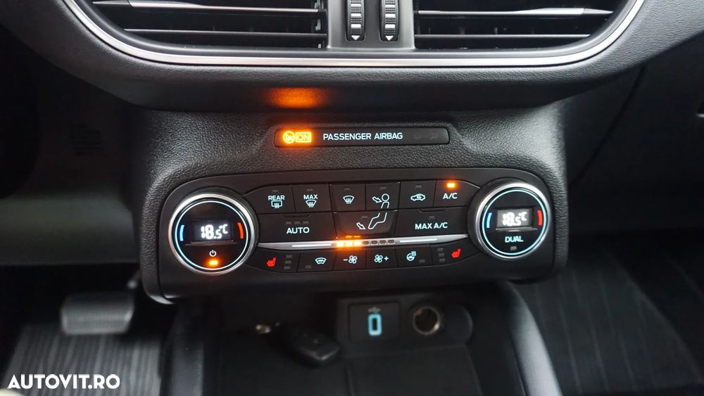 Ford Focus 1.5 EcoBoost Vignale - 30
