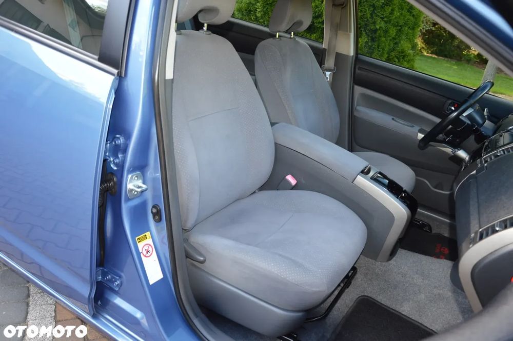 Toyota Prius - 27