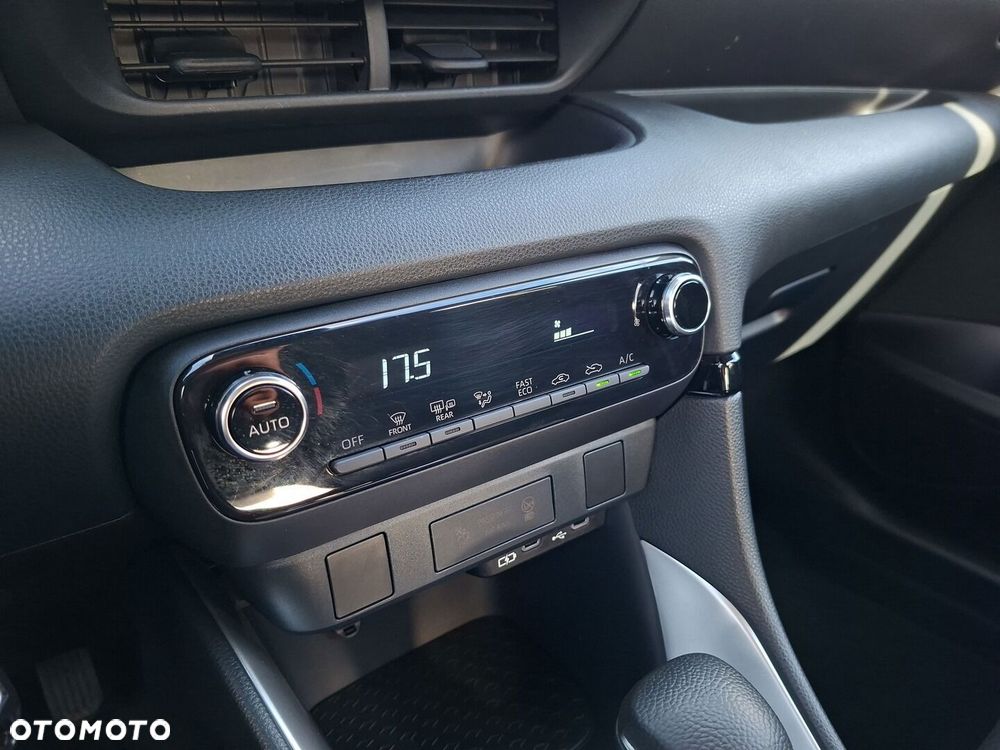 Toyota Yaris - 21