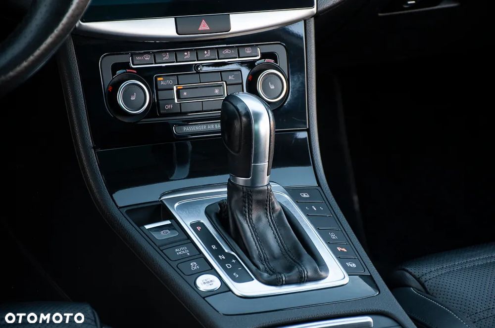 Volkswagen Passat CC - 27