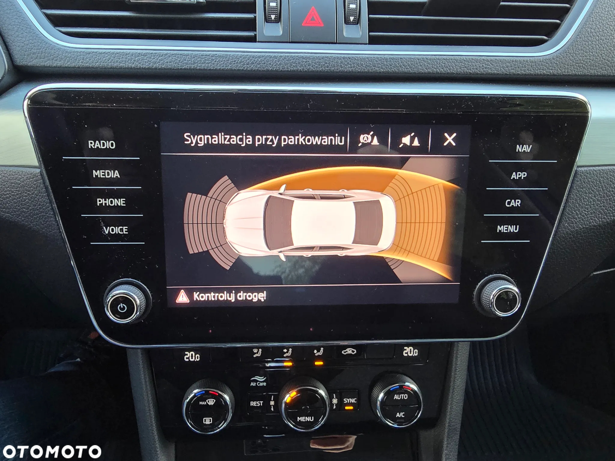 Skoda Superb 2.0 TDI Style DSG - 13