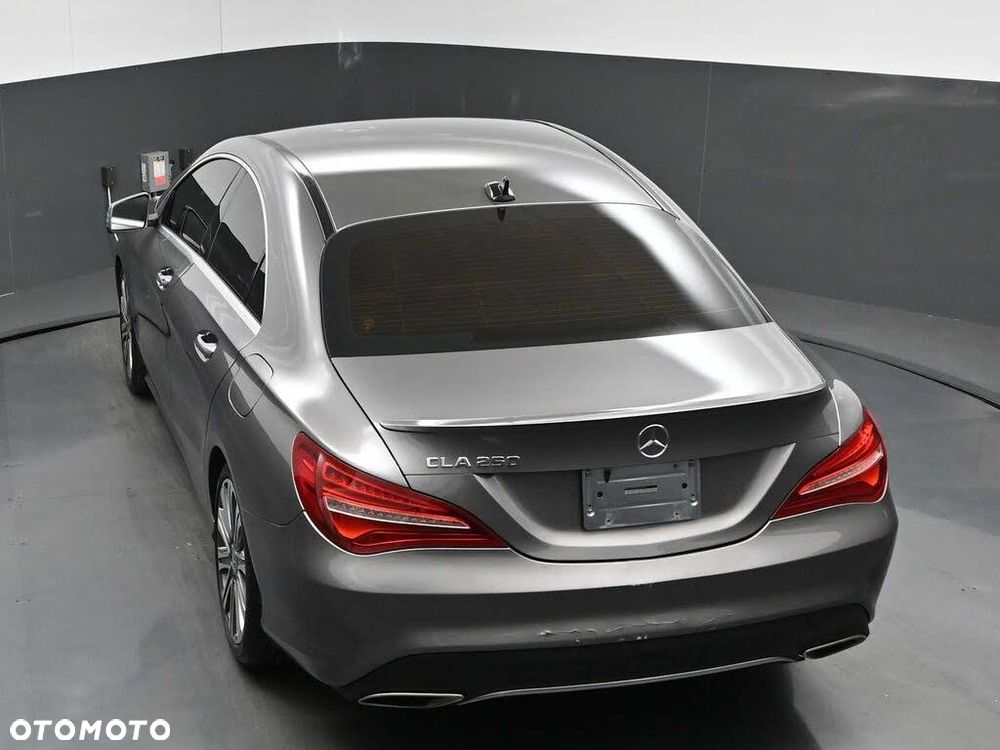 Mercedes-Benz CLA 250 4-Matic - 15