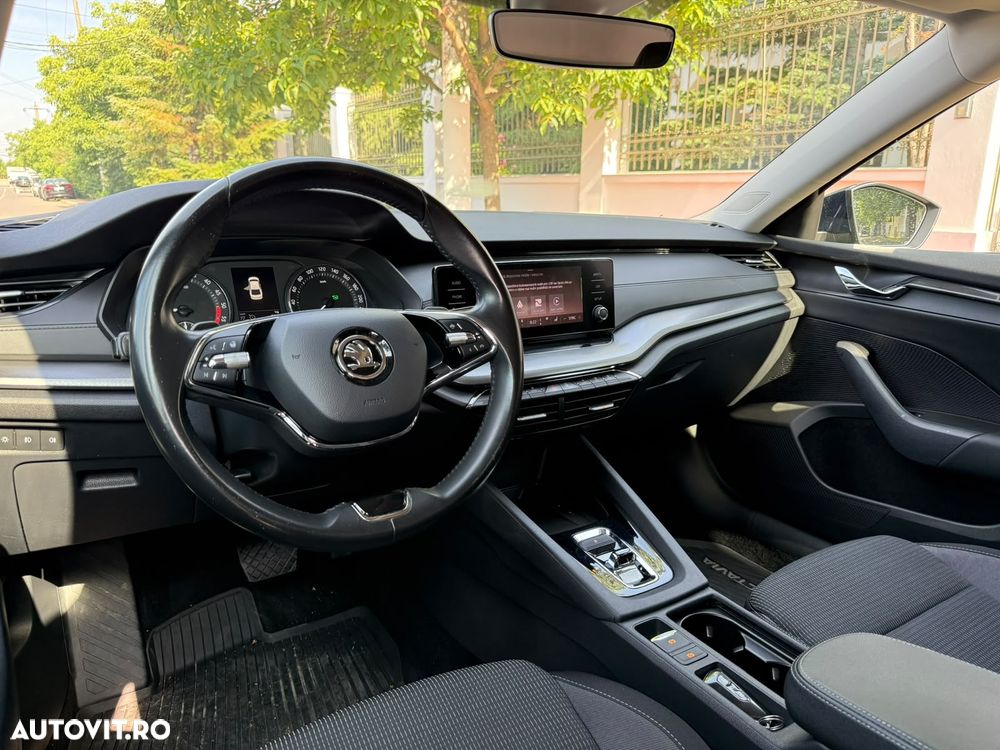 Skoda Octavia 2.0 TDI DSG Ambition - 9