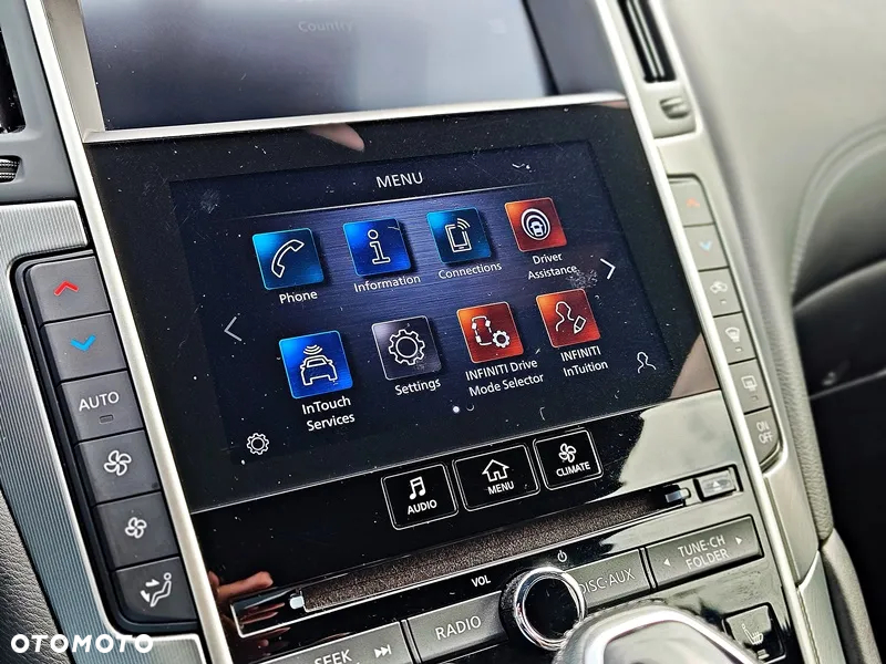 Infiniti Q60 - 29