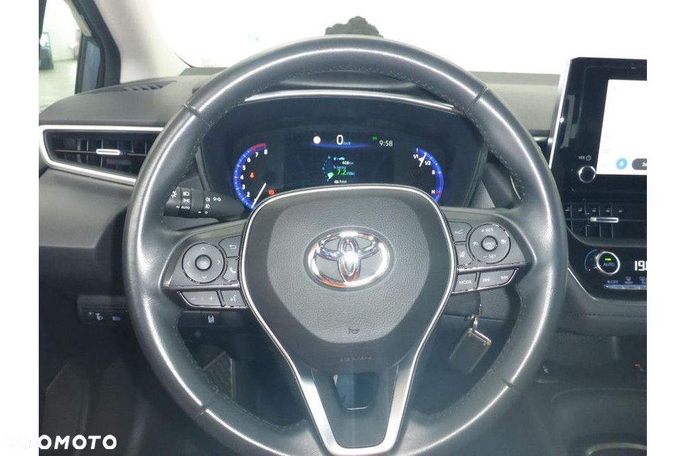 Toyota Corolla - 13