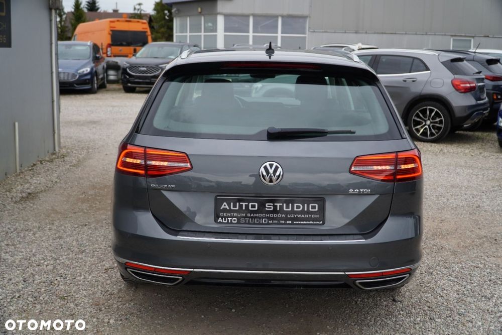 Volkswagen Passat - 28