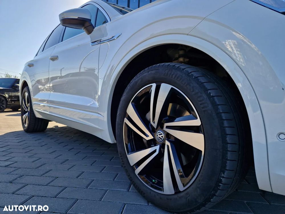 Volkswagen Touareg 3.0 V6 TDI SCR 4Motion Automatik R-Line - 40