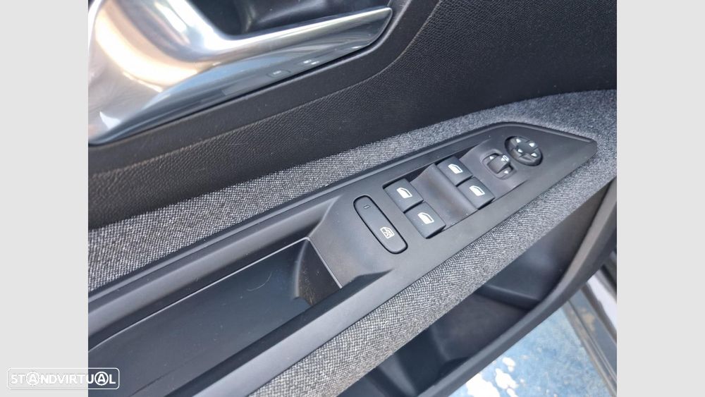 Peugeot 3008 1.2 PureTech Active Pack - 9