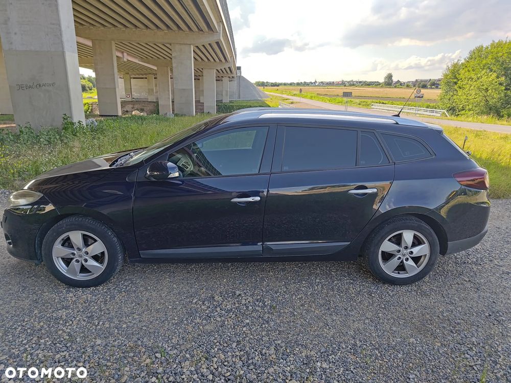 Renault Megane TCe 130 Bose Edition - 11