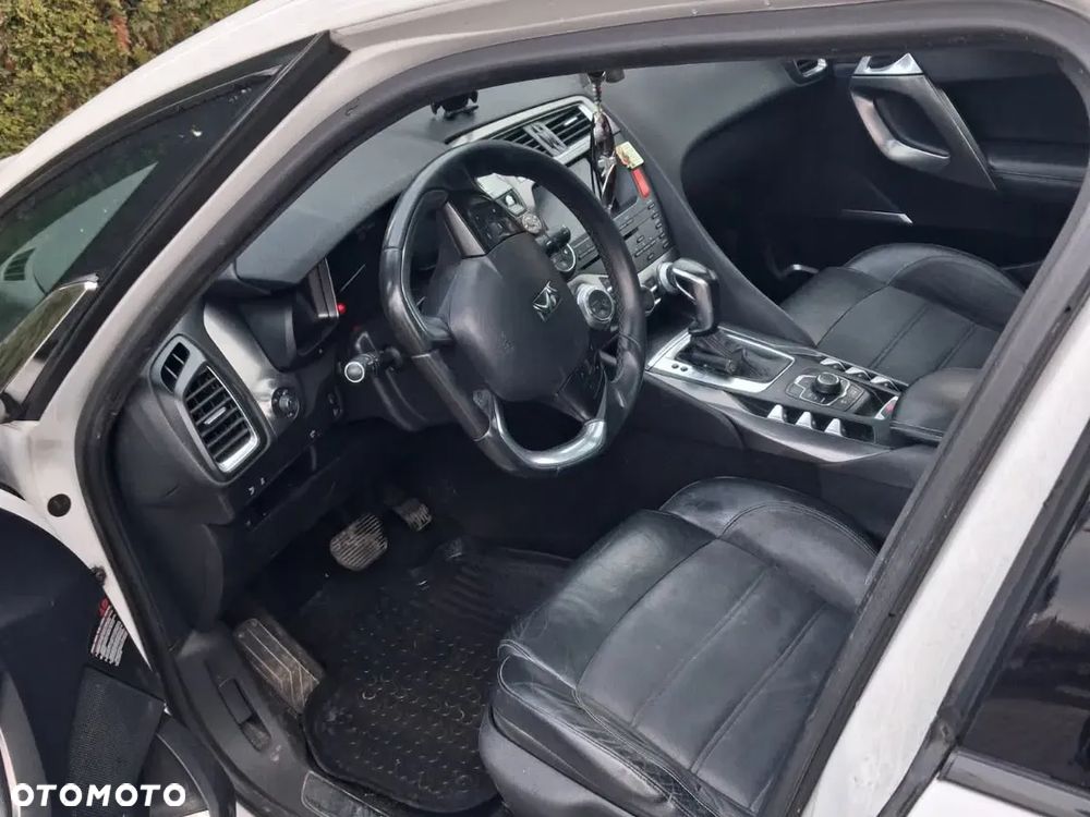 Citroën DS5 2.0 HDi SoChic - 6