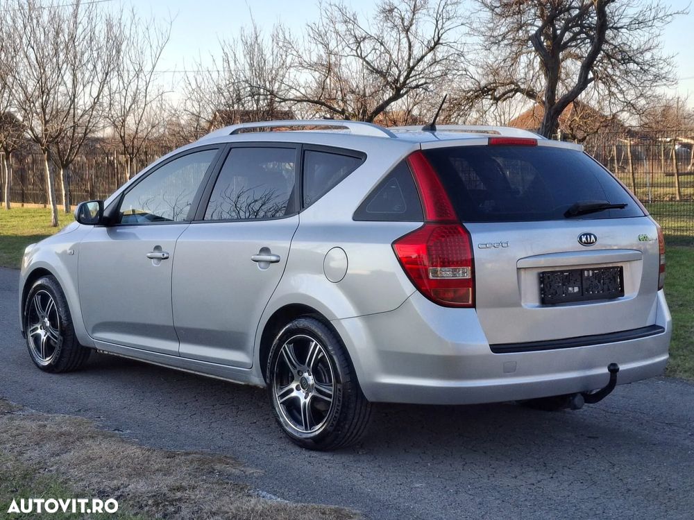 Kia Ceed 1.6 CRDi ISG Spirit - 5