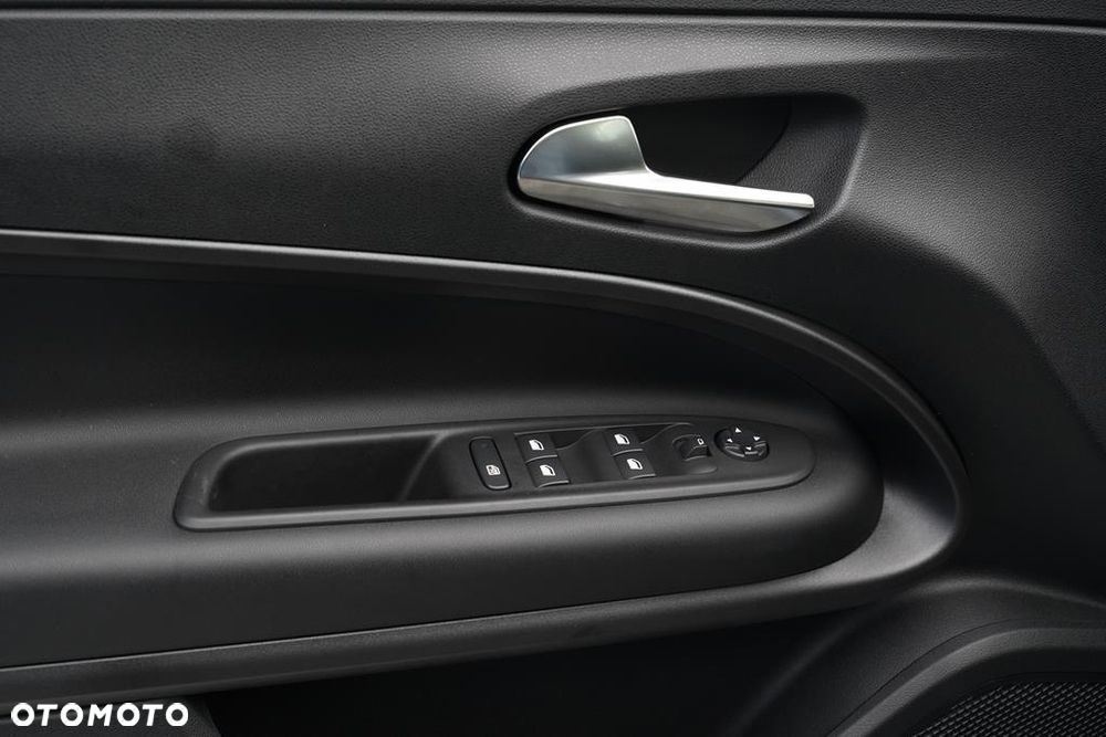 Jeep Avenger 1.2 T3 mHEV Altitude FWD eDCT6 - 11