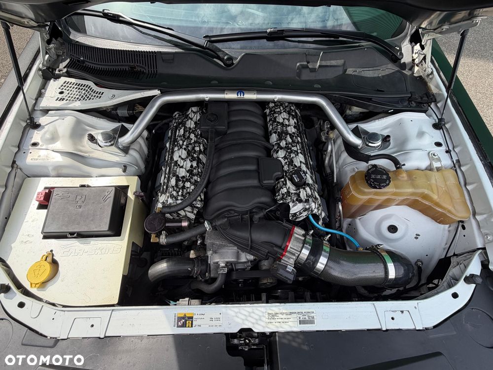 Dodge Challenger - 14