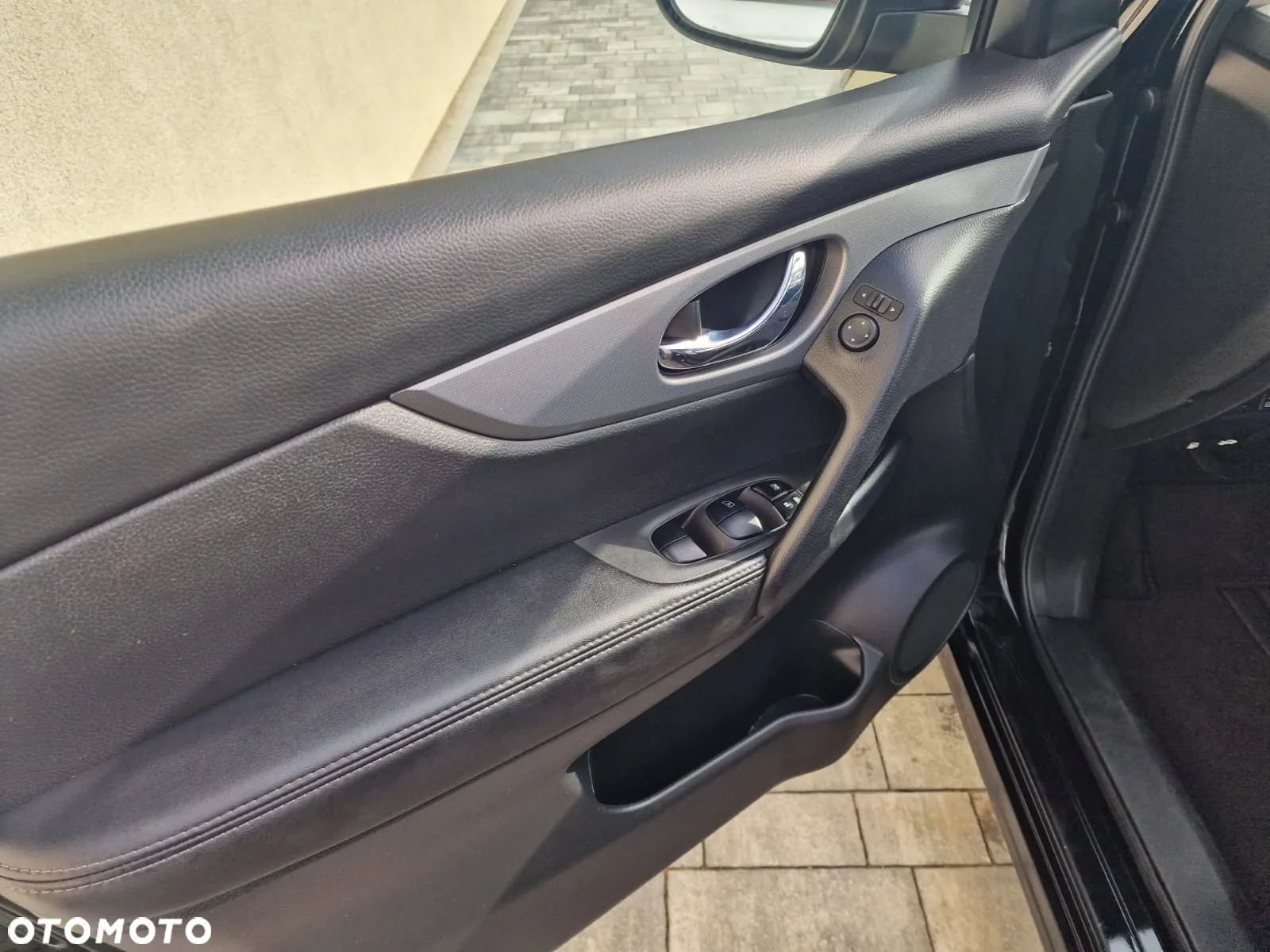 Nissan Qashqai - 11
