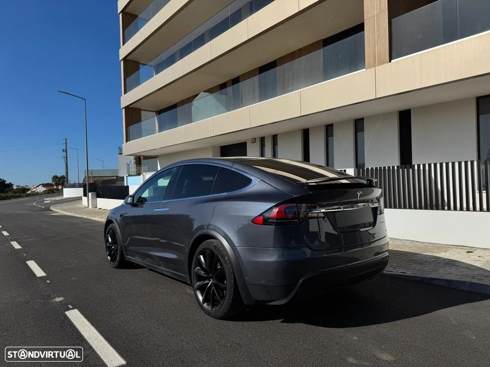 Tesla Model X 100 kWh Long Range Plus AWD - 2