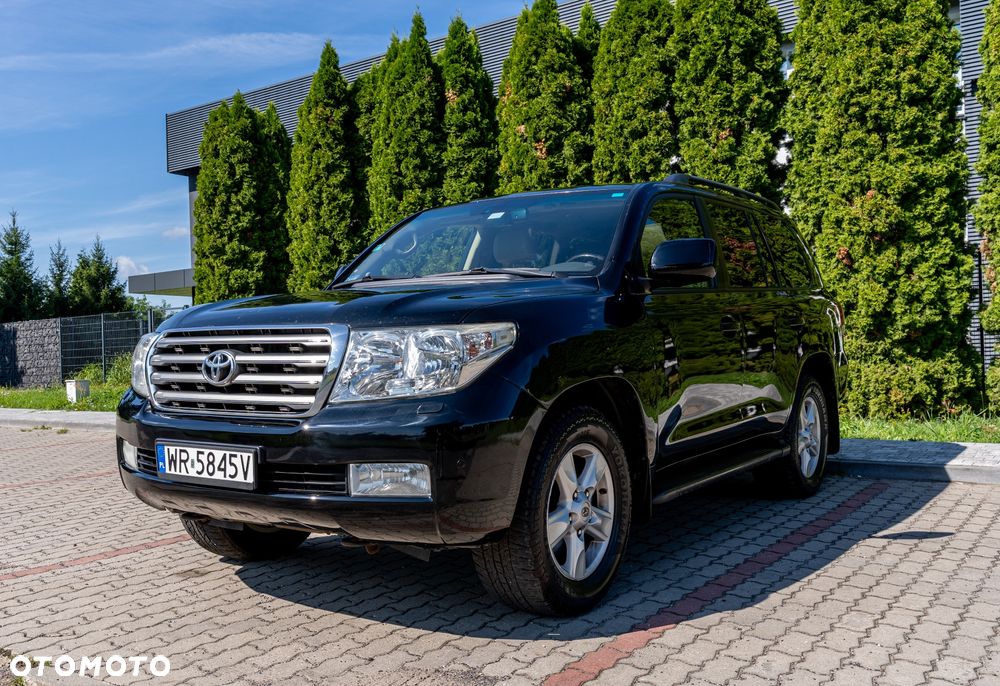 Toyota Land Cruiser - 5