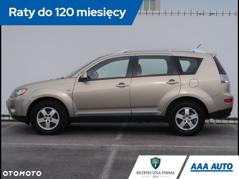 Mitsubishi Outlander - 3