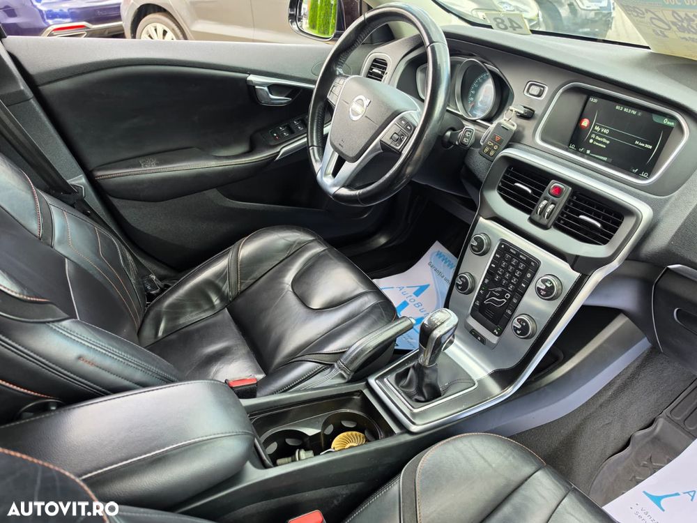 Volvo V40 D2 ECO Basic - 14