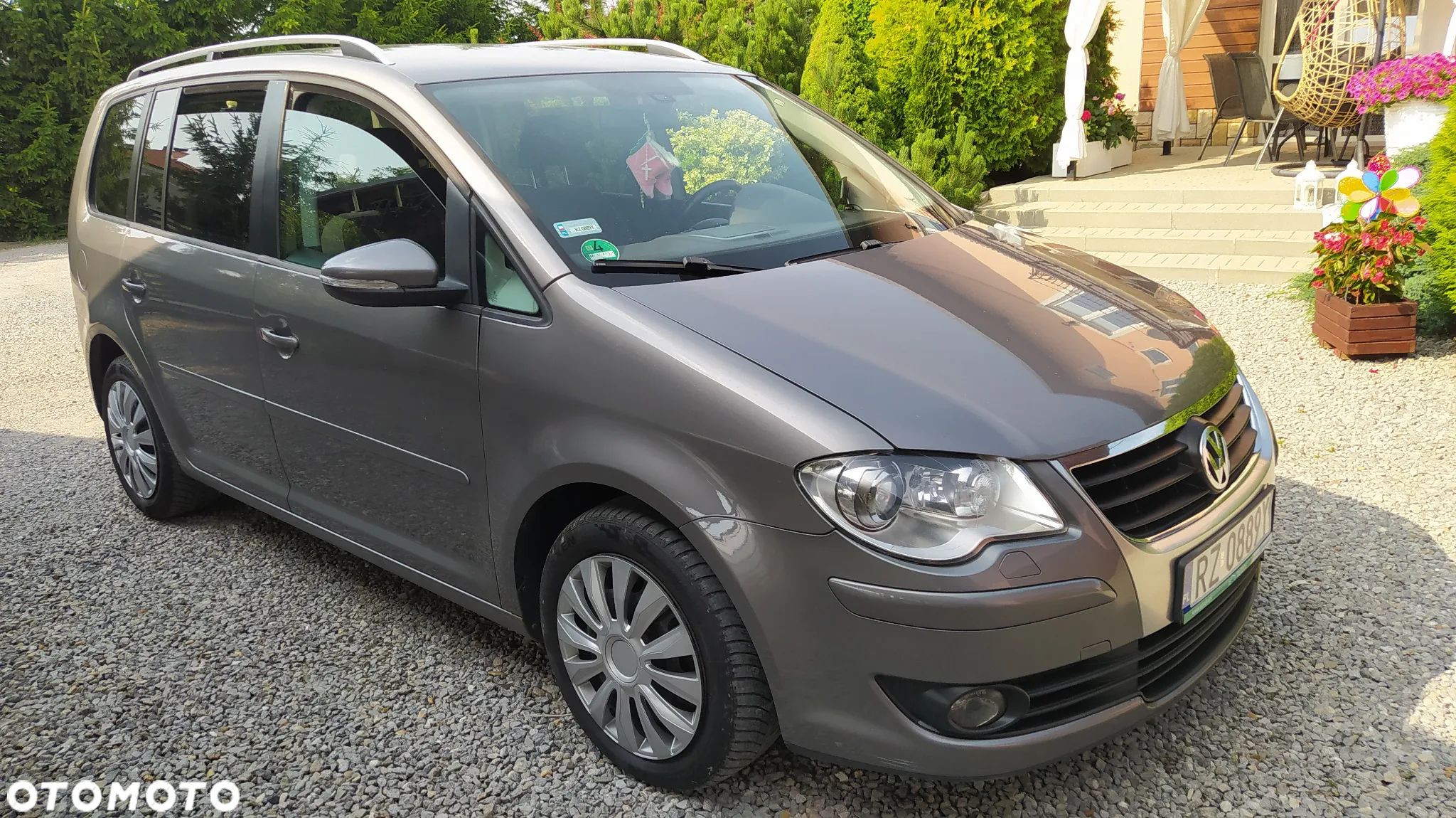 Volkswagen Touran 1.9 TDI Conceptline - 1