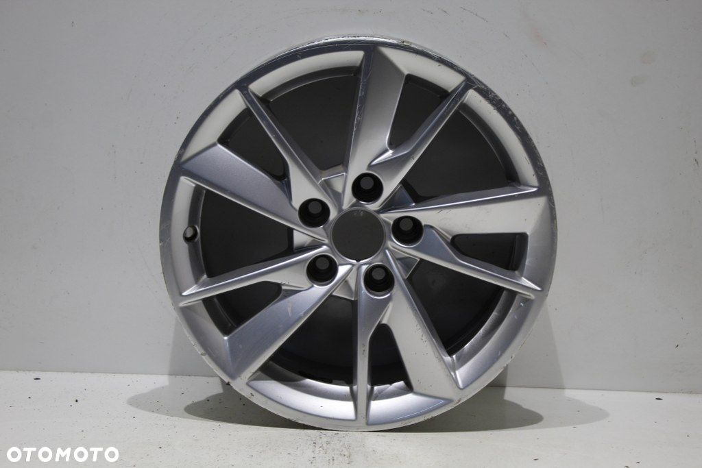 Audi A4 B9 8W0 Felga Felgi 16" - 1