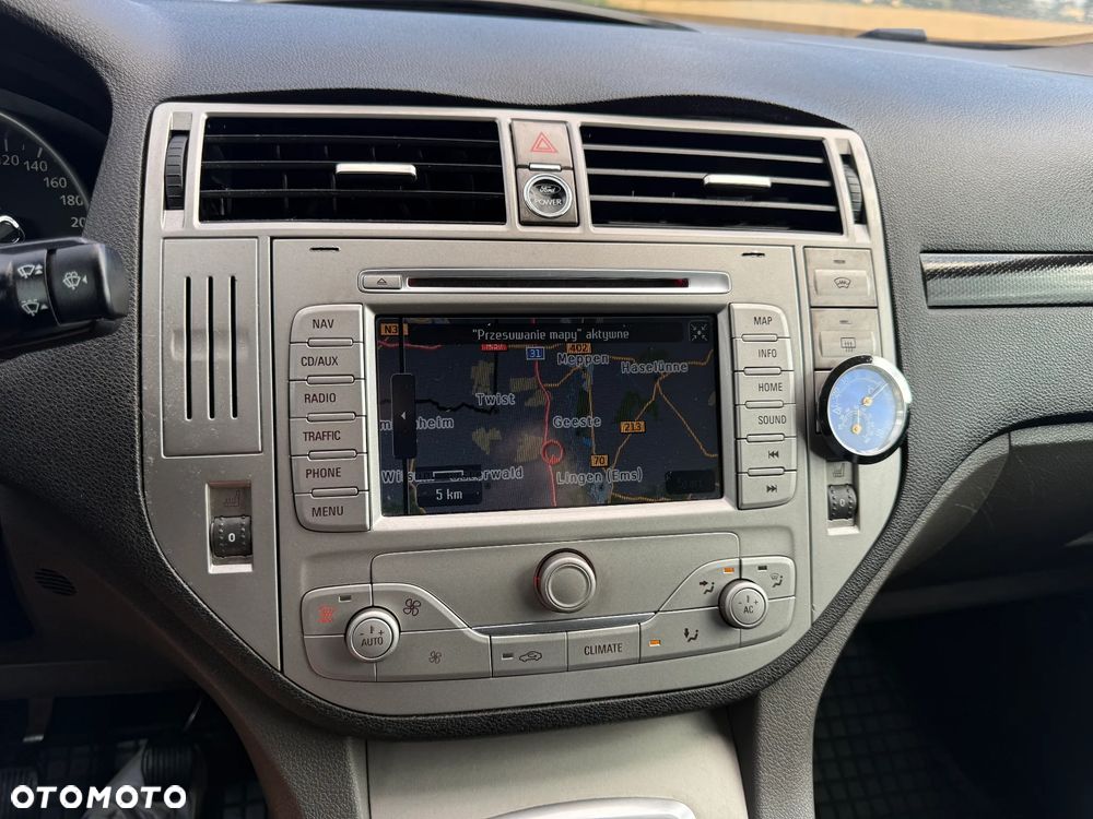 Ford Kuga 2.0 TDCi 4x4 Titanium - 22