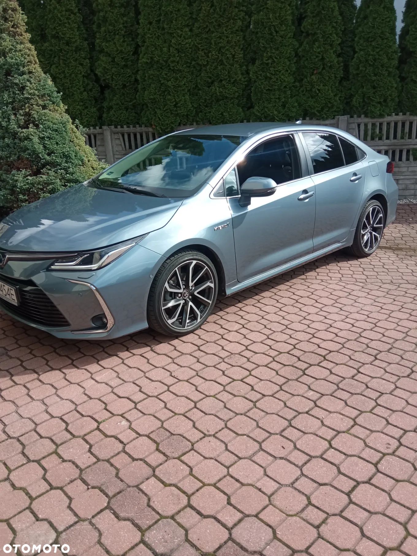 Toyota Corolla 1.8 Hybrid Executive - 1