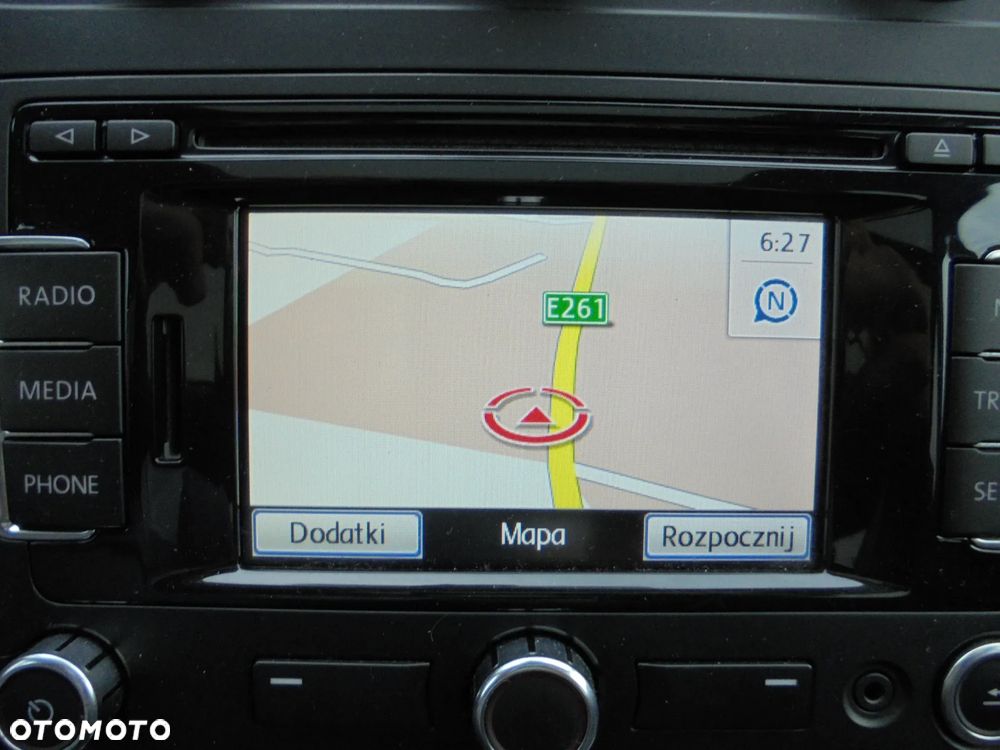 Volkswagen Touran 2.0 TDI DPF BlueMotion Technology DSG Highline - 35