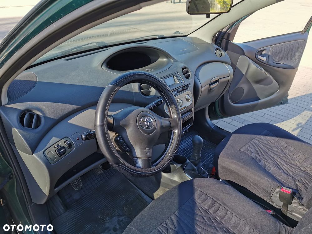 Toyota Yaris 1.3 Blue - 2