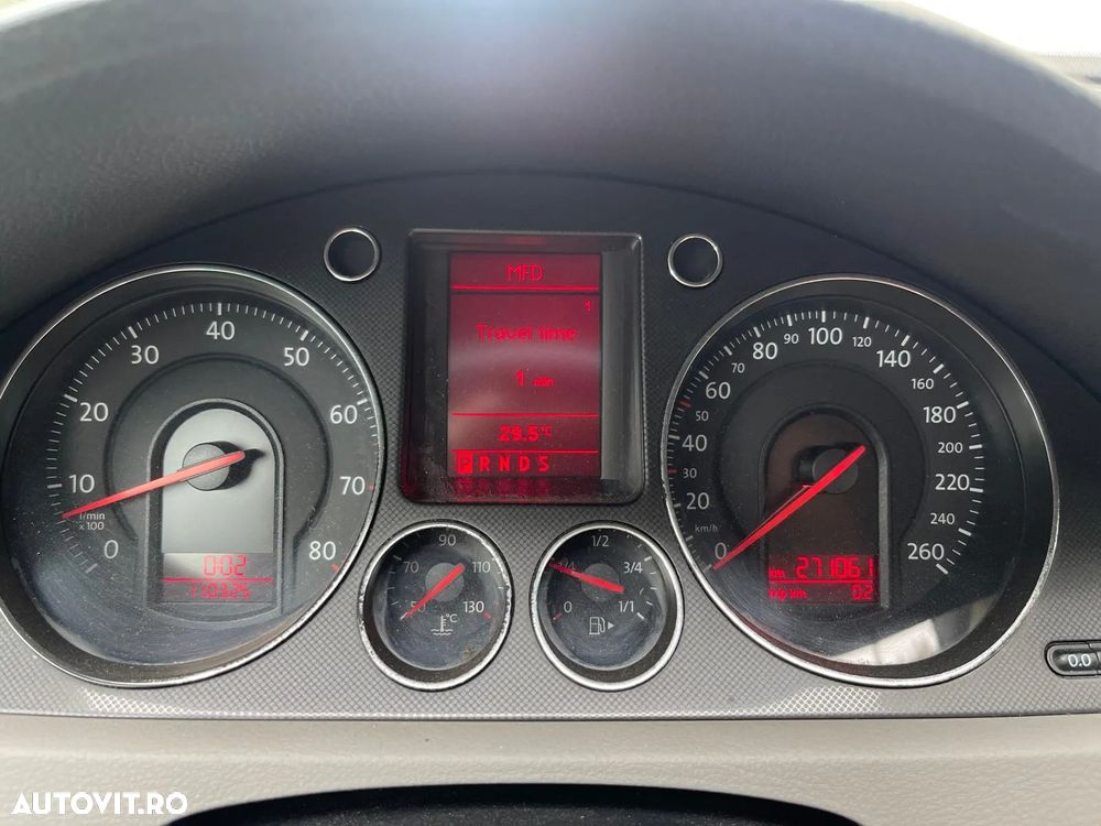 Volkswagen Passat - 3