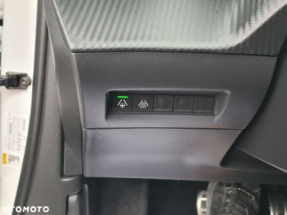 Peugeot 2008 1.5 BlueHDi GT S&S EAT8 - 23