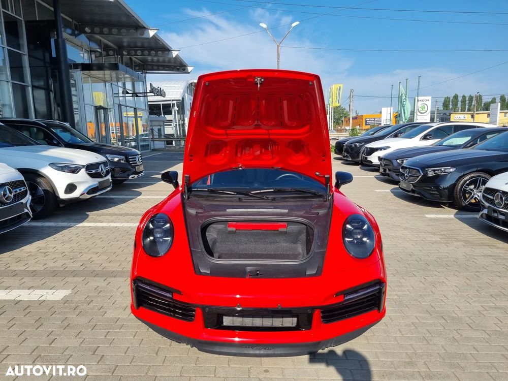 Porsche 911-TURBO-S - 3