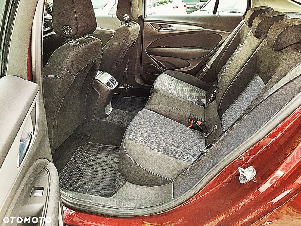 Opel Insignia 1.5 T Innovation S&S - 16