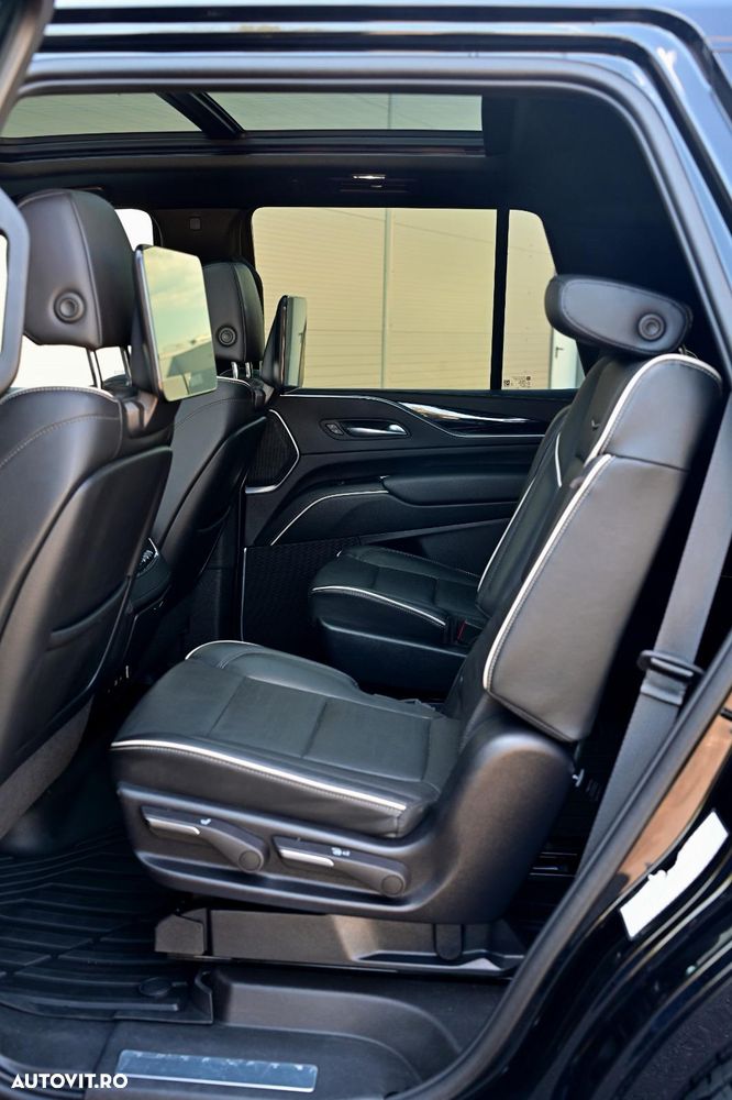 Cadillac Escalade 6.2 V8 AWD AT Platinum - 23