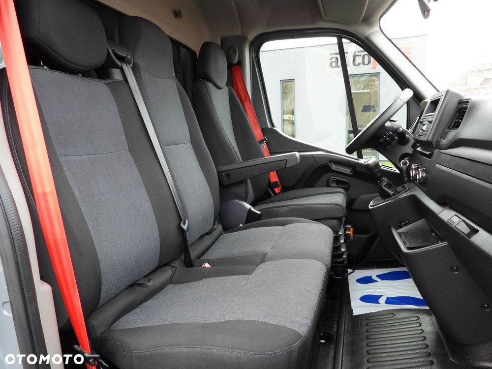 Renault MASTER PLANDEKA 10 PALET WEBASTO TEMPOMAT LEDY PNEUMATYKA KLIMATYZACJA  165KM - 38