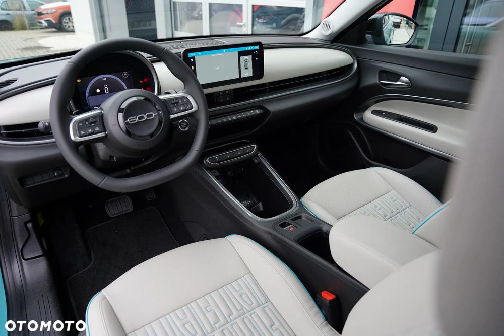 Fiat 600 1.2 Turbo La Prima eDCT - 11