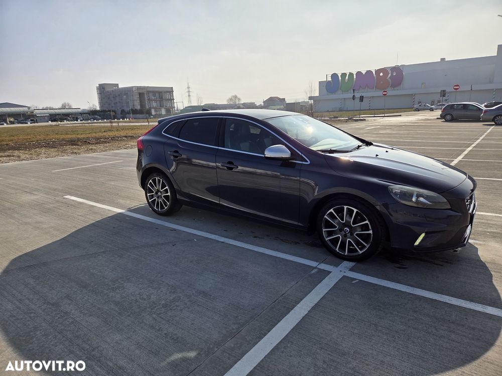Volvo V40 D4 VEA R-Design - 3